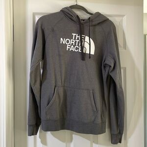 The north face women’s hoodie size medium